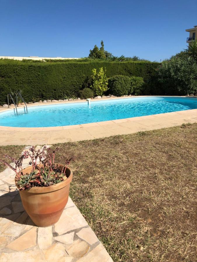Villa C3 Arthur Rimbaub Chambre D'Hote Piscine Proche Mer Plage 600M Cagnes-sur-Mer Bagian luar foto